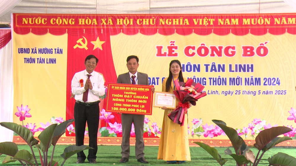 Thôn Tân Linh, xã Hướng Tân đạt chuẩn nông thôn mới năm 2024